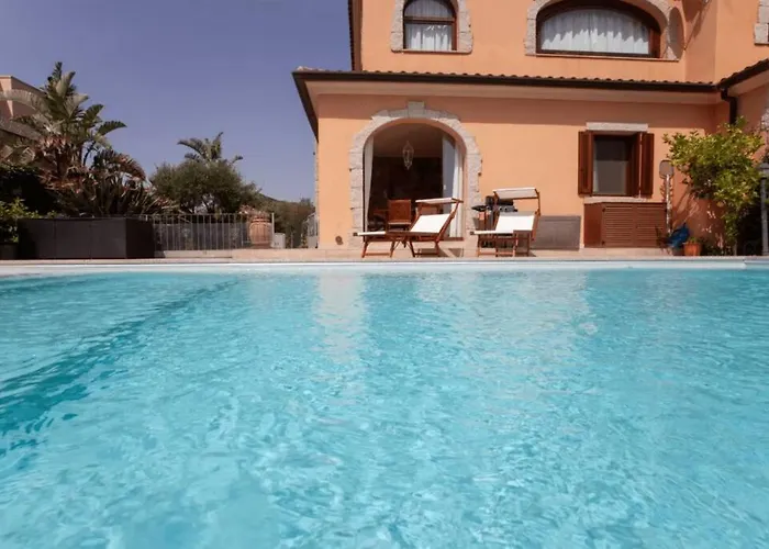 Regina - Piscina & Relax فيلة *